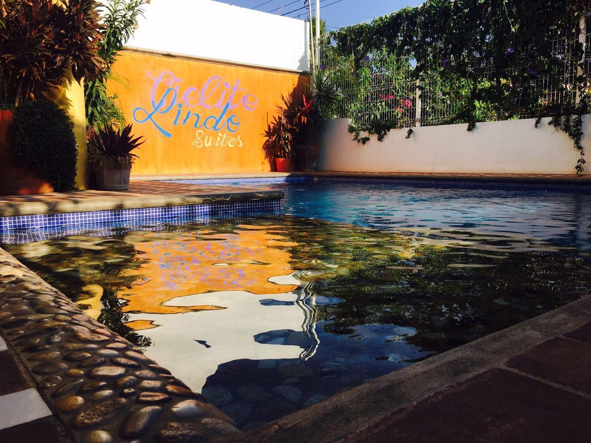 Cielito Lindo Suites ปูแอร์โตเอสกอนดิโด ภายนอก รูปภาพ